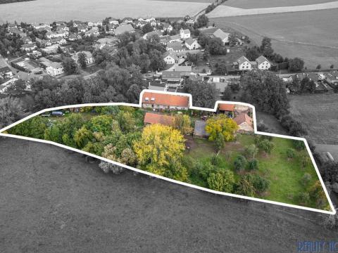 Prodej komerční, Praha - Lipany, Do kopečka, 1539 m2