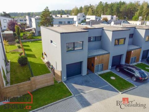 Pronájem rodinného domu, Plzeň - Valcha, Ledňáčková, 130 m2