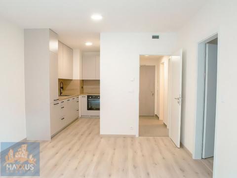 Pronájem bytu 2+kk, Praha - Hloubětín, Poděbradská, 59 m2