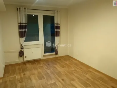 Pronájem bytu 2+1, Luštěnice - Zelená, 50 m2