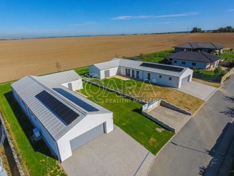 Prodej rodinného domu, Radějovice, 218 m2