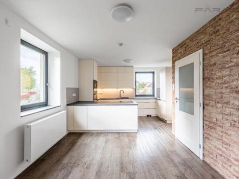 Pronájem rodinného domu, Kosoř, 380 m2