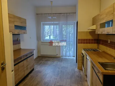 Pronájem bytu 2+1, Děčín - Děčín IV-Podmokly, Divišova, 57 m2