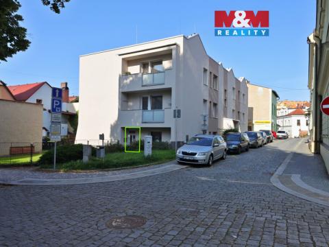 Pronájem obchodního prostoru, Havlíčkův Brod, Příčná, 17 m2