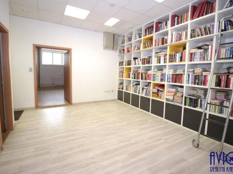 Pronájem kanceláře, Praha - Smíchov, Bozděchova, 103 m2