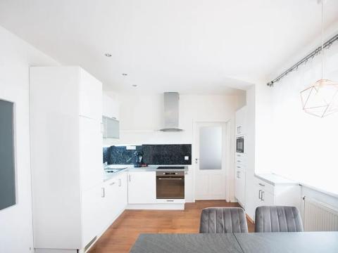 Prodej bytu 2+kk, Praha - Modřany, Pískařská, 55 m2