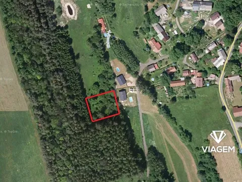 Prodej zahrady, Rovensko pod Troskami, 1764 m2