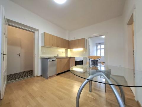 Pronájem bytu 2+1, Dobruška, Šubertovo nám., 70 m2