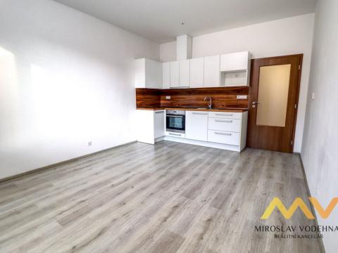 Pronájem bytu 2+kk, Pardubice - Zelené Předměstí, K Višňovce, 58 m2