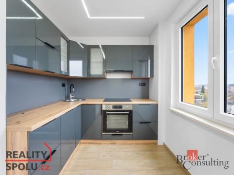 Pronájem bytu 2+kk, Pardubice - Zelené Předměstí, S. K. Neumanna, 53 m2