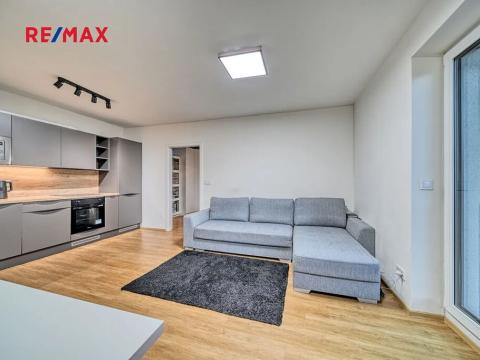Pronájem bytu 2+kk, Kolín, Zengrova, 43 m2