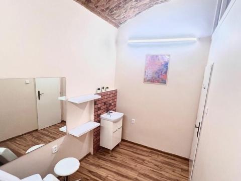 Pronájem výrobních prostor, Praha - Žižkov, Prokopova, 15 m2