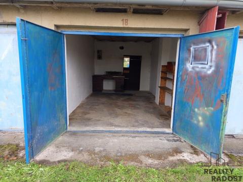 Prodej garáže, Pardubice, Demokratické Mládeže, 18 m2