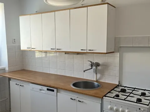 Pronájem bytu 3+1, Pardubice, Jiránkova, 74 m2