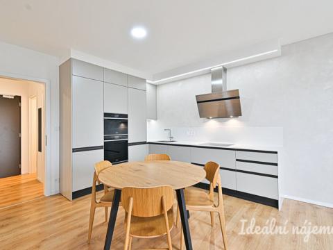 Pronájem bytu 2+kk, Brno, Střední, 55 m2