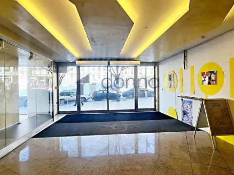 Pronájem obchodního prostoru, Praha, Václavské náměstí, 32 m2