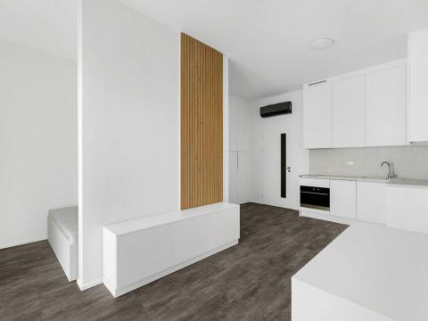 Pronájem bytu 1+kk, Brno - Komárov, Komárovská, 39 m2