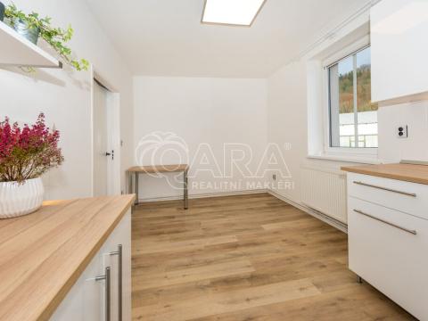 Pronájem bytu 2+kk, Trutnov - Horní Staré Město, Rýchorská, 50 m2