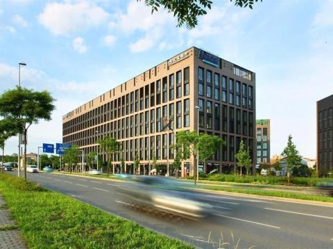 Pronájem kanceláře, Praha - Karlín, Rohanské nábřeží, 564 m2