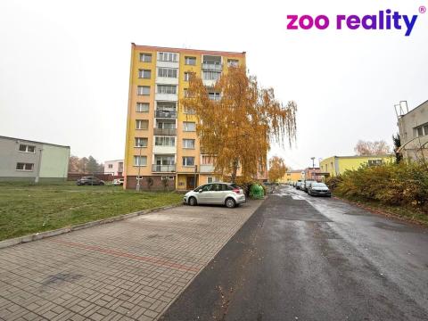 Prodej bytu 2+1, Chomutov, Vítězslava Nezvala, 49 m2