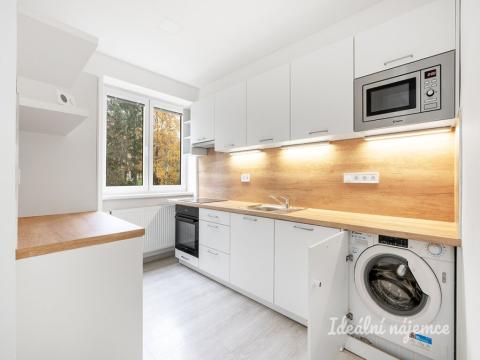 Pronájem bytu 3+1, Praha - Krč, Rosečská, 84 m2