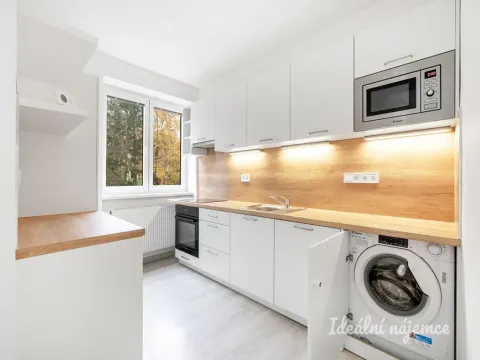 Pronájem bytu 3+1, Praha - Krč, Rosečská, 84 m2