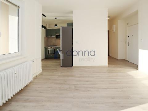 Pronájem bytu 2+kk, Praha, Na Petřinách, 46 m2