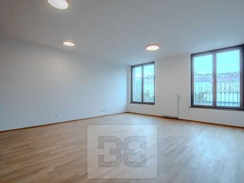 Prodej bytu 1+kk, Praha - Smíchov, Toyen, 42 m2