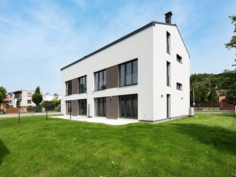 Prodej rodinného domu, Praha - Horní Počernice, Bříšťanská, 218 m2