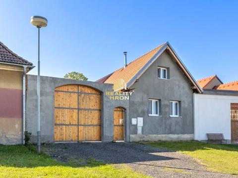 Prodej rodinného domu, Louny, 478 m2