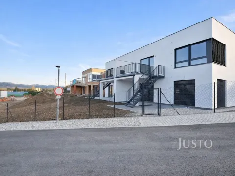 Prodej bytu 4+kk, Písek, Dolní, 99 m2