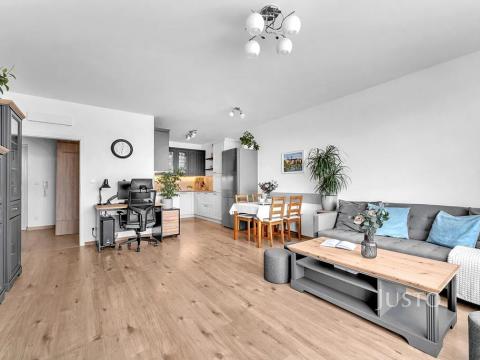 Prodej bytu 2+kk, Praha - Dolní Počernice, U konečné, 61 m2