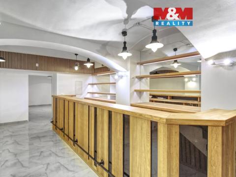 Prodej obchodního prostoru, Praha, Víta Nejedlého, 72 m2