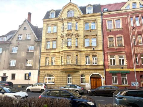 Prodej bytu 3+1, Cheb, Valdštejnova, 82 m2