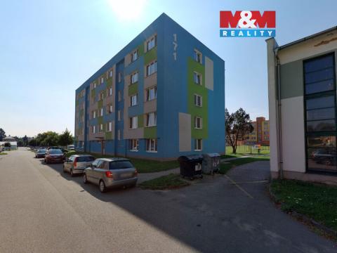 Pronájem bytu 1+1, České Velenice, Sídliště na Sadech, 38 m2