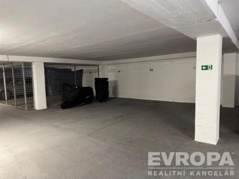 Prodej garážového stání, Praha - Podolí, Pod Klaudiánkou, 13 m2
