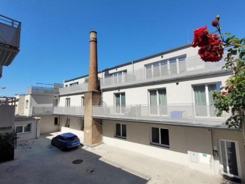 Pronájem bytu 1+kk, Praha - Strašnice, Strančická, 33 m2