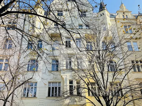 Pronájem kanceláře, Praha - Josefov, Pařížská, 222 m2