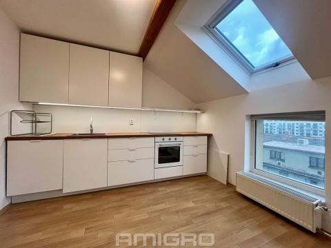 Pronájem bytu 2+kk, Brno, Poděbradova, 47 m2