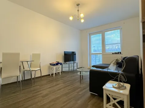 Pronájem bytu 2+kk, Praha, Tvrdonická, 48 m2