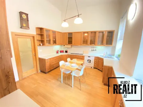 Pronájem bytu 1+1, Praha - Malá Strana, Újezd, 49 m2