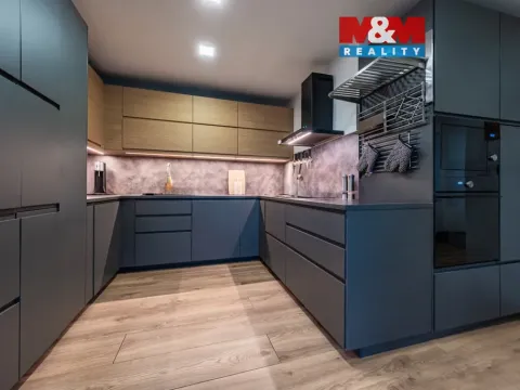 Prodej rodinného domu, Jehnědí, 189 m2