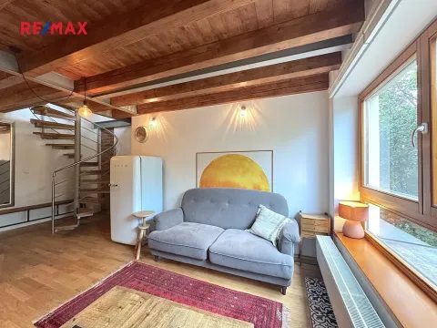 Pronájem bytu 2+kk, Praha - Smíchov, Hořejší nábřeží, 44 m2