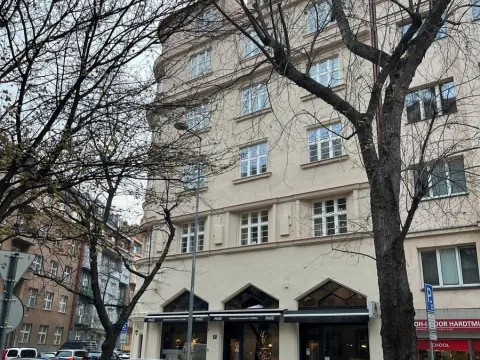 Prodej bytu 2+kk, Praha - Bubeneč, Na hutích, 75 m2