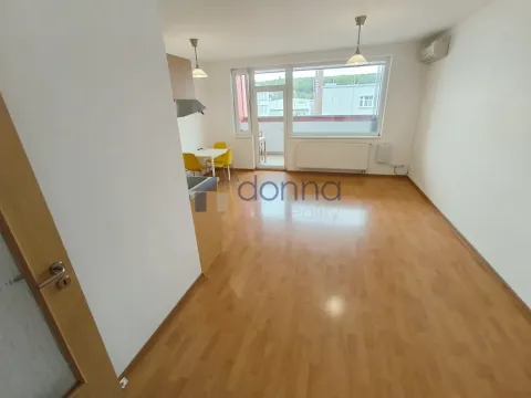 Prodej bytu 1+kk, Praha, Poděbradská, 36 m2