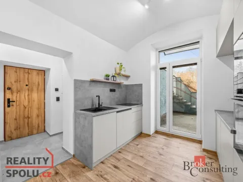 Prodej bytu 2+1, Plzeň - Severní Předměstí, Křížkova, 56 m2