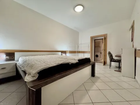 Pronájem bytu 2+kk, Praha - Smíchov, U Santošky, 50 m2