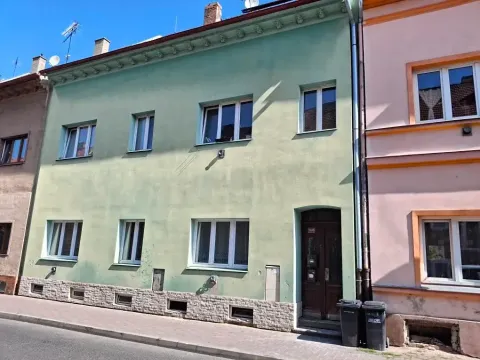 Pronájem bytu 1+kk, Žatec, Boženy Němcové, 31 m2