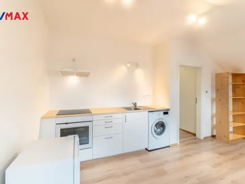 Pronájem bytu 1+kk, Roztoky, Lidická, 33 m2