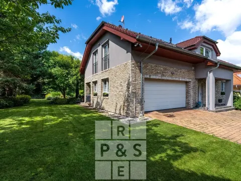 Prodej rodinného domu, Průhonice, Pod Valem II., 243 m2